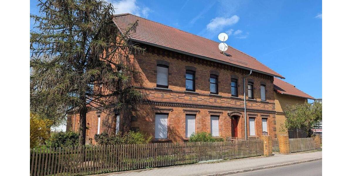 Mehrfamilienhaus, Wohnhaus Bad Schmiedeberg - 8 Zimmer, 193 m&sup2;, 128.000&euro; | Angebot:26379546