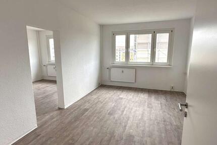 +++Neu saniert mit hellem WohnZimmer+++