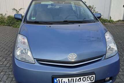 Toyota Prius 223.500 km 4.900 &euro; Köln 51147