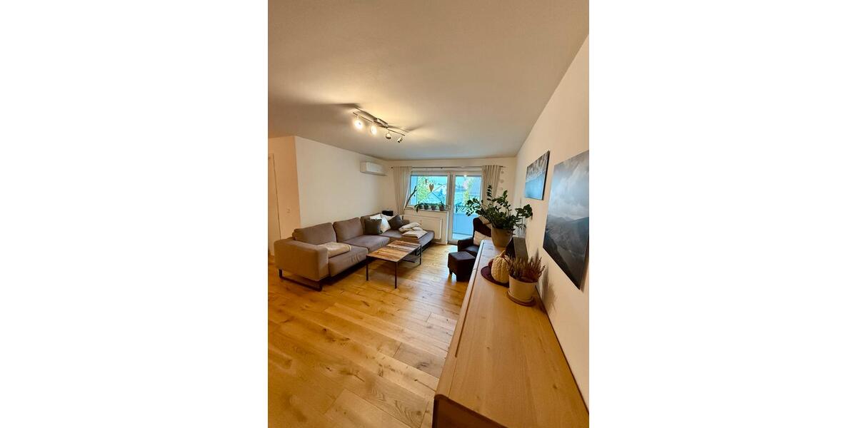 Dachgeschoßwohnung Augsburg Lechhausen - 3 Zimmer, 445.000&euro; | Angebot:23082534