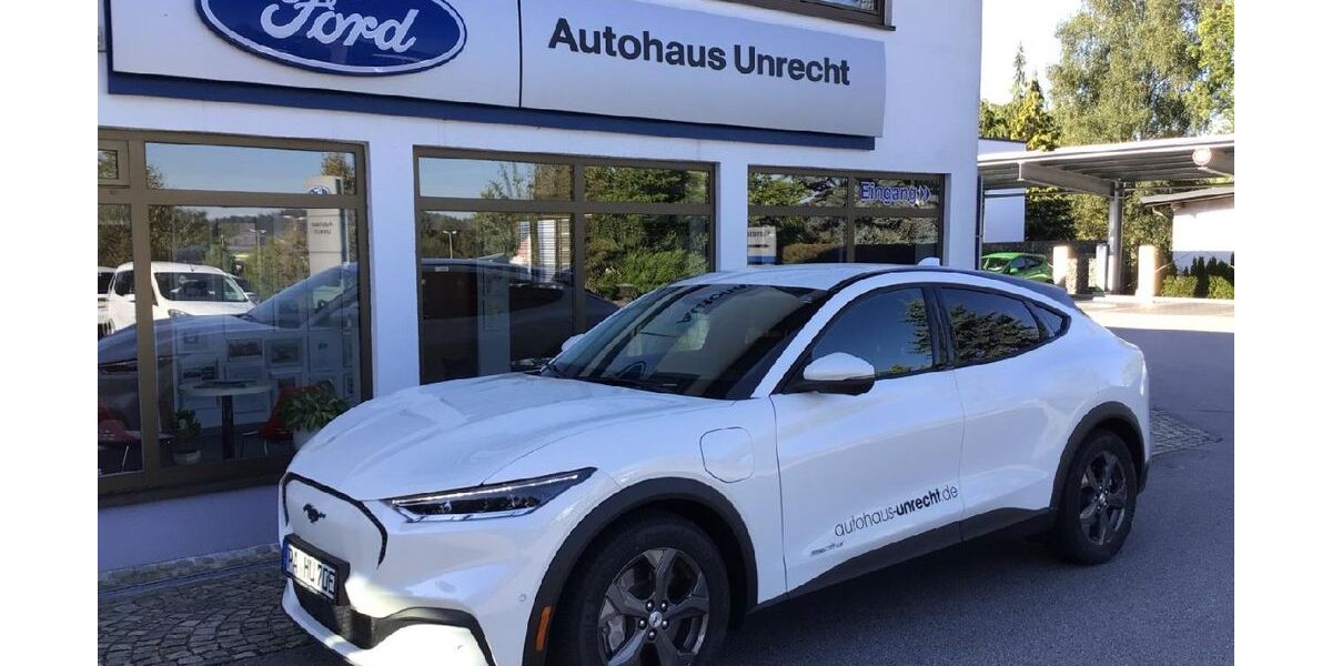 Ford Mustang Mach-E 19.500 km 33.950 € Tittling 94104