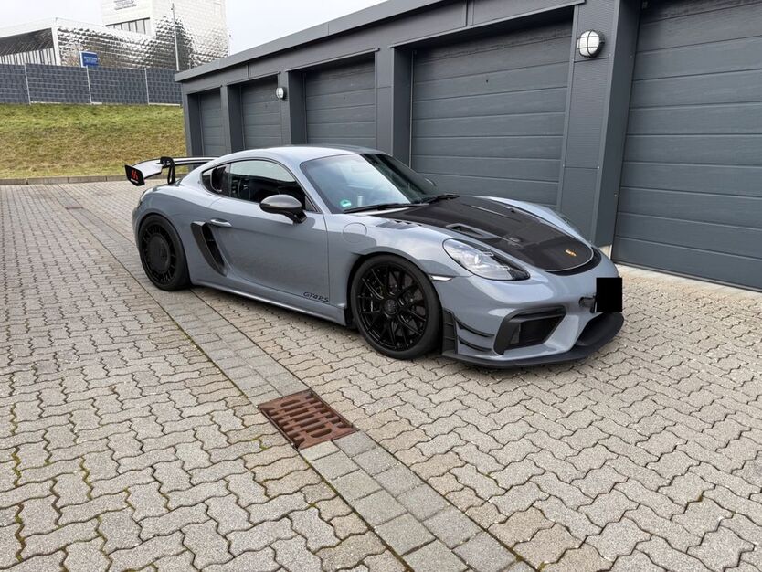 Porsche Cayman 13.000 km 185.000 € Bonn 53229