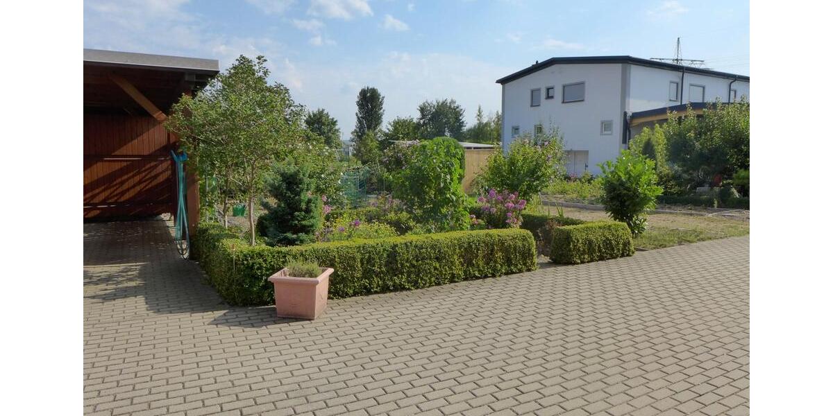 Etagenwohnung Weinböhla - 3.5 Zimmer, 94 m&sup2;, 950&euro; | Angebot:26396291
