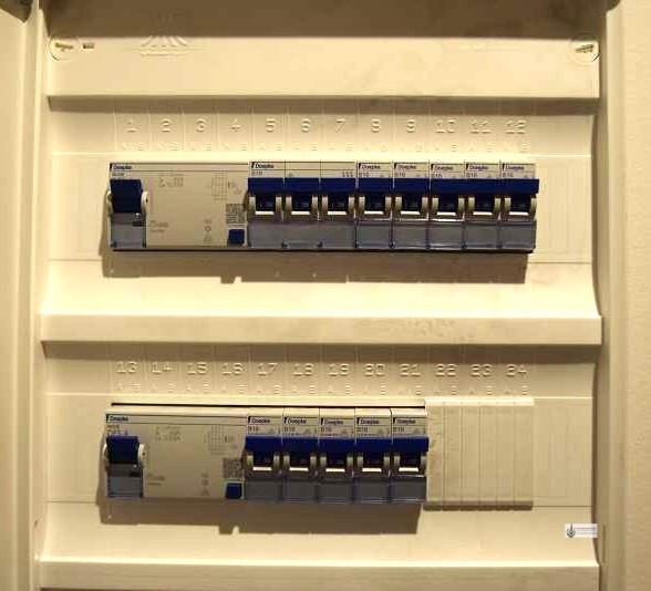 Neu ab 1.7.26 für 2 Personen 2-Zimmer-OG-Wohnung KfW 40+ Bauweise + Aufzug + Balkon + Carport - Etagenwohnung Weyhe | Angebot:25882628