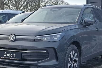 VW Tiguan 9.000 km 37.650 &euro; Wallhöfen bei Bremen 27729