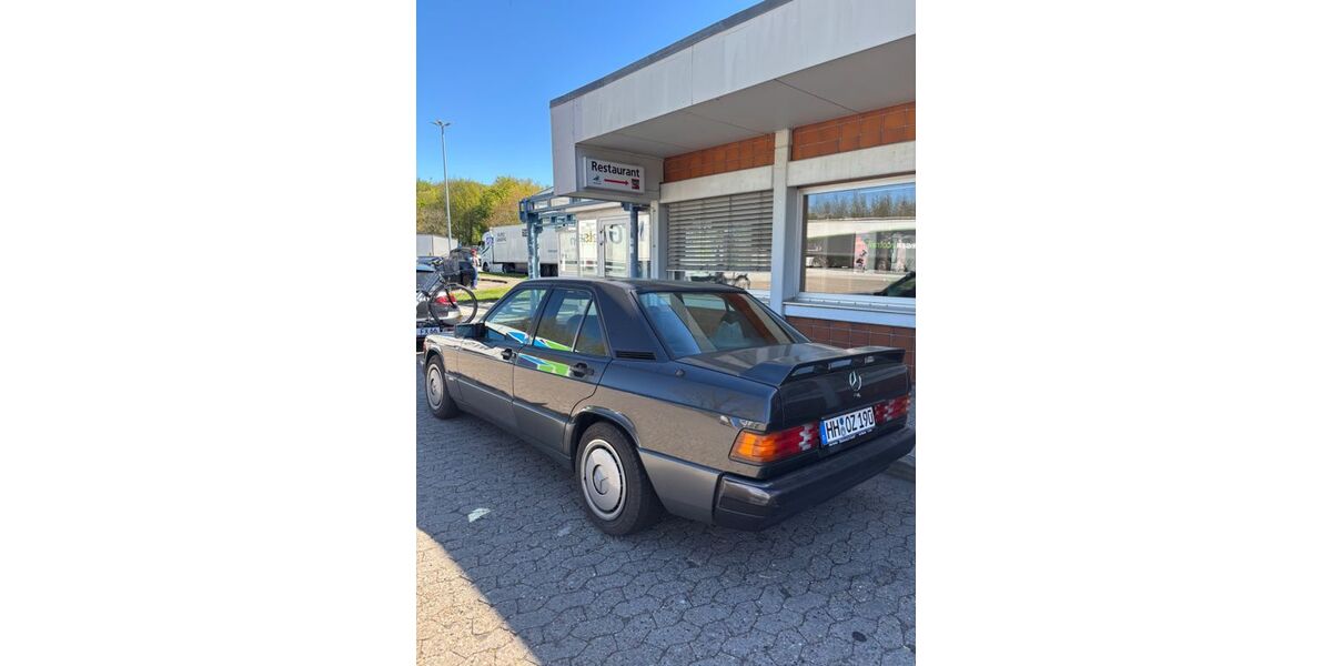 Mercedes-Benz 190 340.000 km 2.200 &euro; Bad Oldesloe 23843