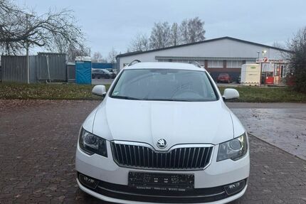 Skoda Superb 250.000 km 5.500 &euro; Detmold 32756