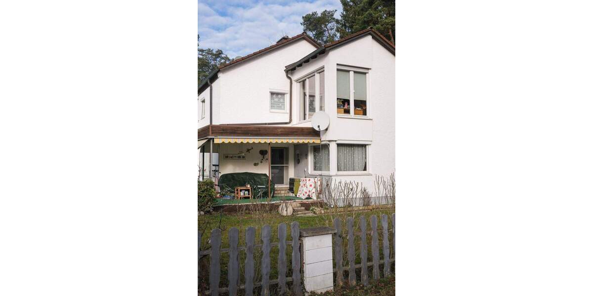 +++ Reiheneckhaus mit Charme und Potenzial +++ 5 zimmer