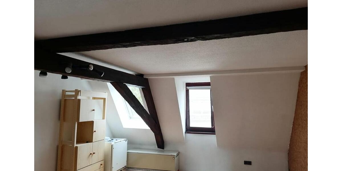 Etagenwohnung Winnweiler - 8 Zimmer, 200 m&sup2;, 1.500&euro; | Angebot:24703008