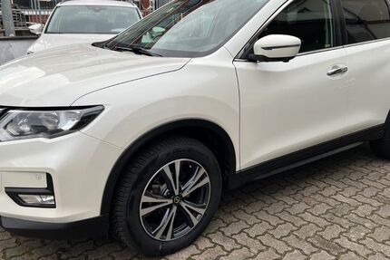 Nissan X-Trail 119.000 km 14.950 &euro; Hamburg 22767