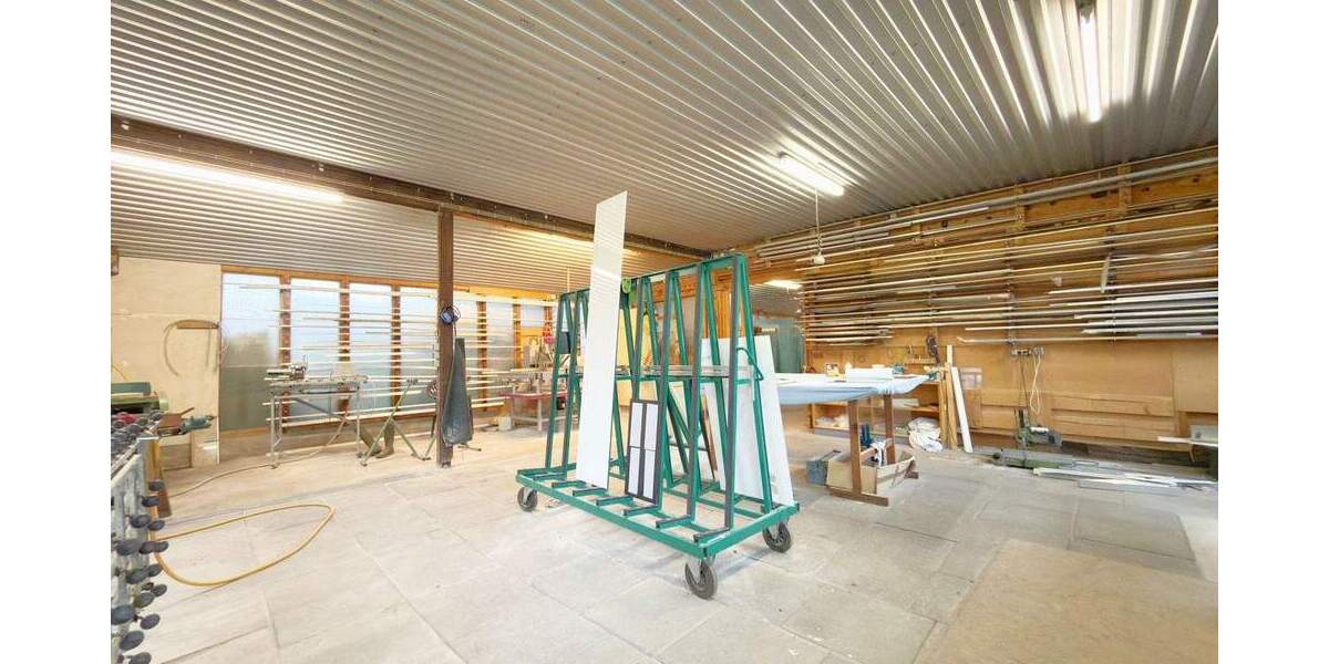 Gewerbeobjekt Bremen Kirchhuchting - 8 Zimmer, 451 m&sup2;, 389.000&euro; | Angebot:24515526