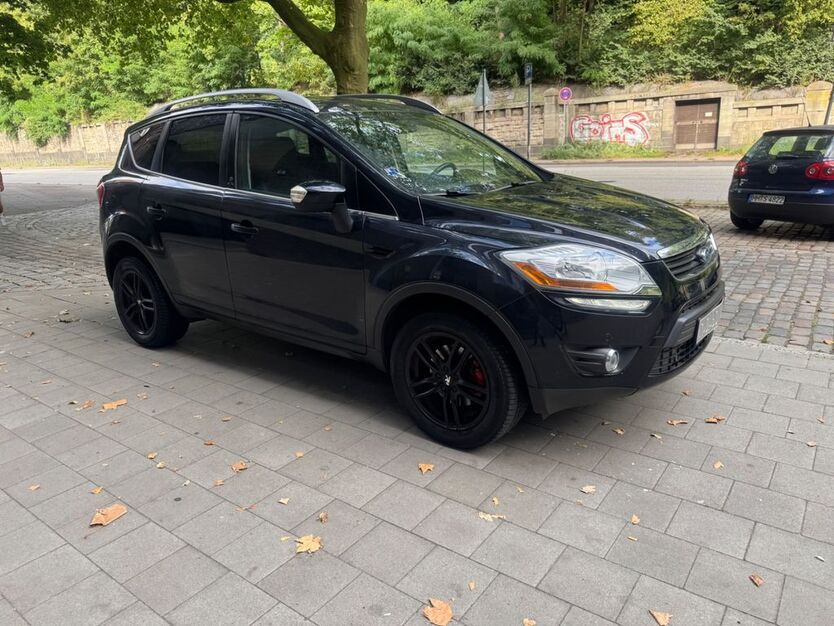 Ford Kuga 198.000 km 7.499 € Hamburg 20097