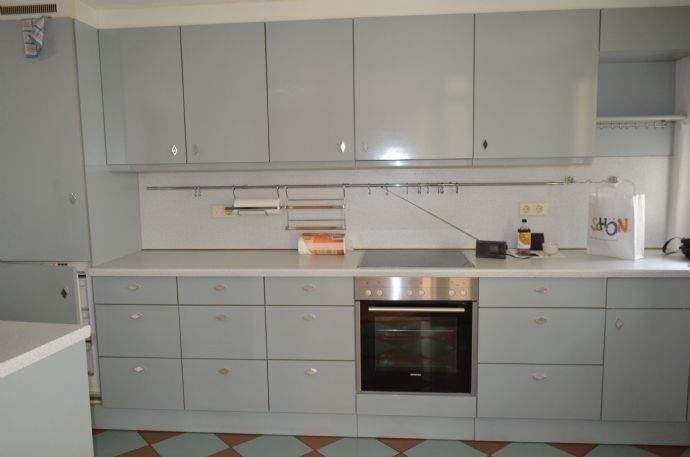 Mehrfamilienhaus, Wohnhaus Schweinfurt Musikerviertel und amerik. Siedlung - 1.100&euro; | Angebot:24449607