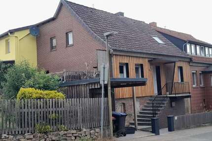 Haus zum Kaufen in Hessisch Oldendorf 249.000 € 182 m² 6 zimmer
