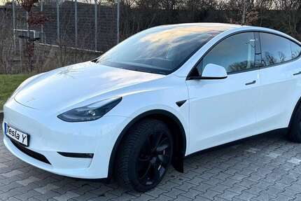Tesla Model Y 37.500 km 35.500 &euro; Flensburg, Stadt 24943