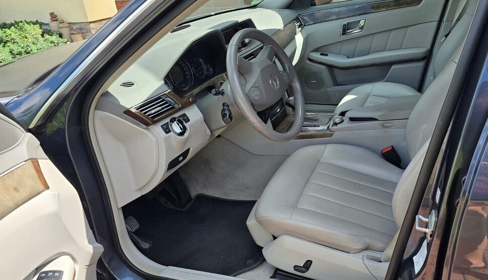 E 250