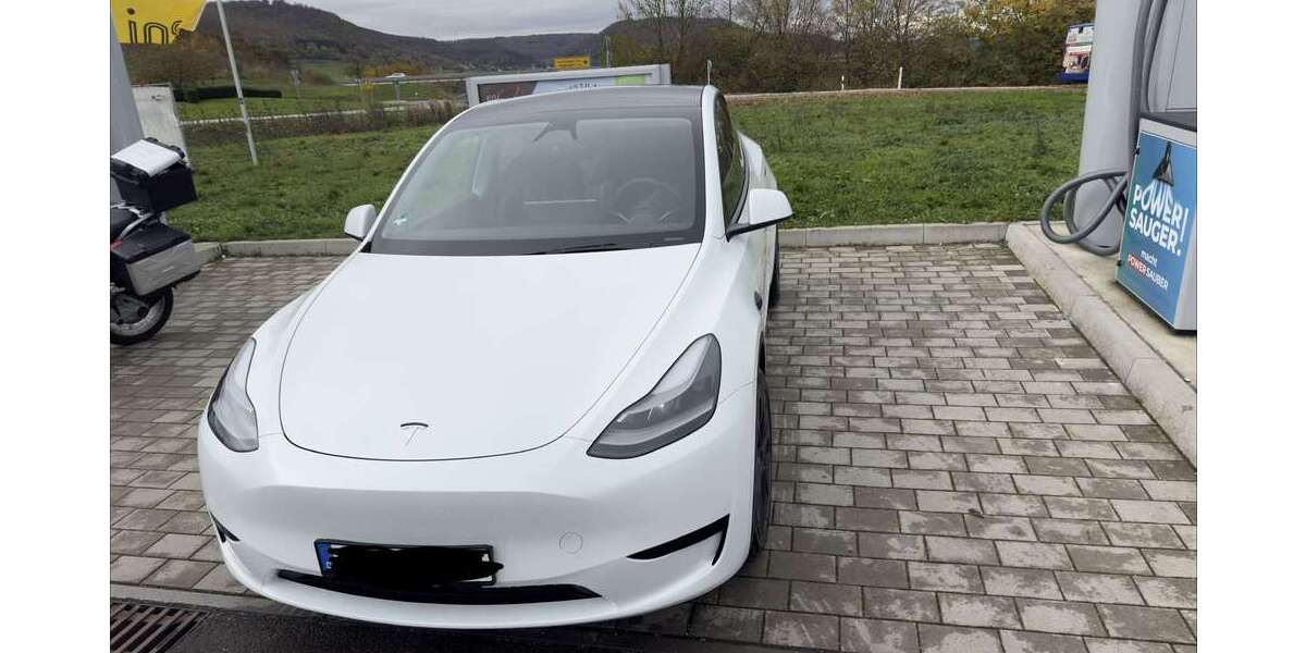 Tesla Model Y 19.866 km 40.999 &euro; Heubach 73540
