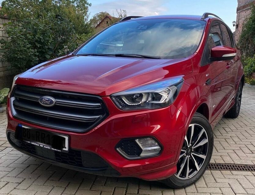Ford Kuga 161.000 km 15.900 € Sommersdorf 39365