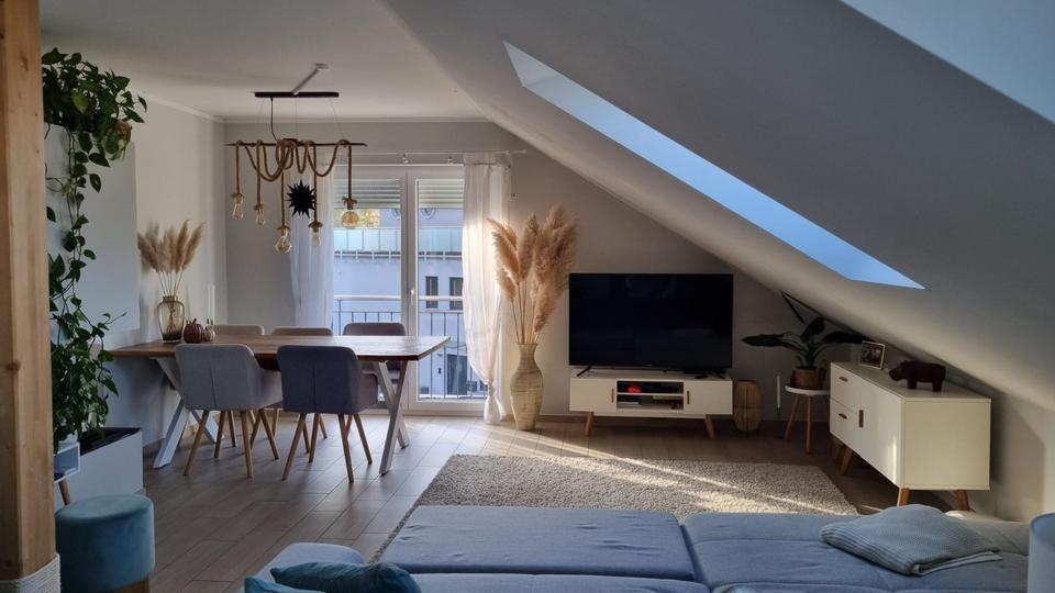 Dachgeschoßwohnung Wismar Altstadt - 5 Zimmer, 144 m&sup2;, 1.550&euro; | Angebot:26284702