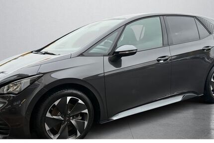 Cupra Born 14.570 km 28.980 € Daun 54550