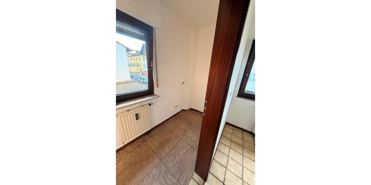 Etagenwohnung Kaiserslautern Bahnheim - 4 Zimmer, 91 m&sup2;, 950&euro; | Angebot:26241785