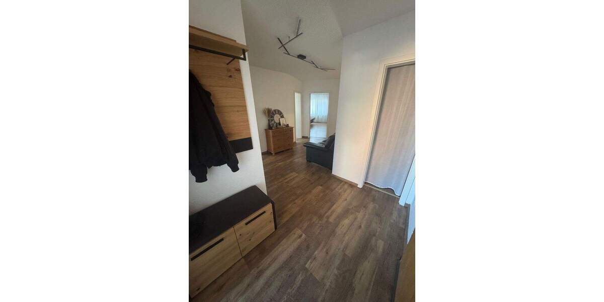 Etagenwohnung Hennef - 3 Zimmer, 103 m&sup2;, 375.000&euro; | Angebot:25804005