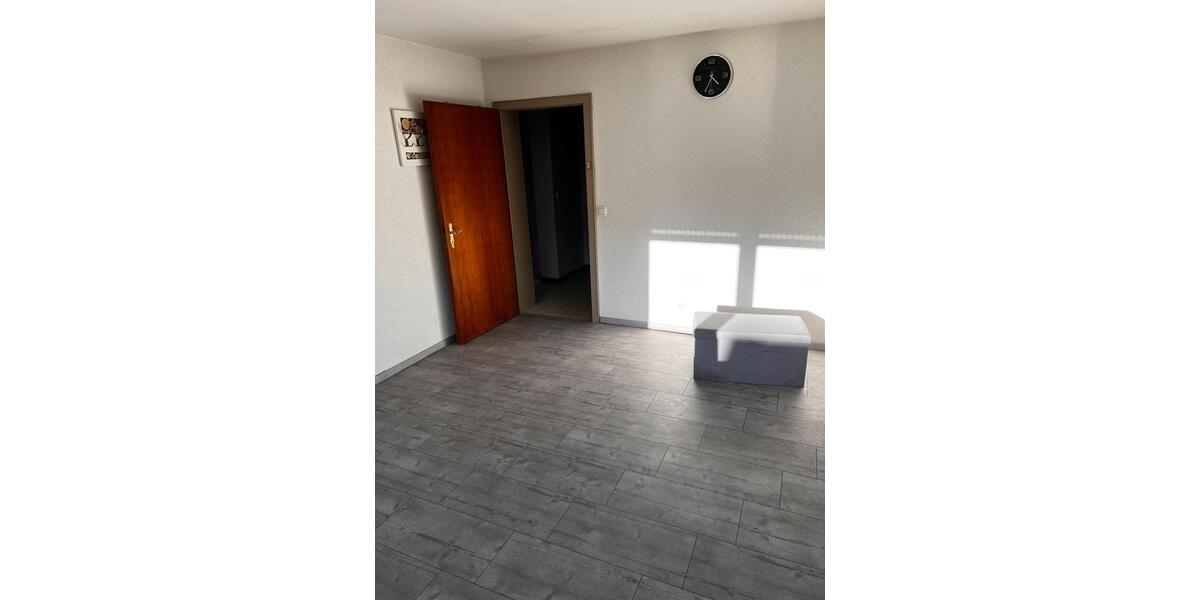 Doppelhaushälfte Gunzenhausen - 4 Zimmer, 100 m&sup2;, 375.000&euro; | Angebot:26512086