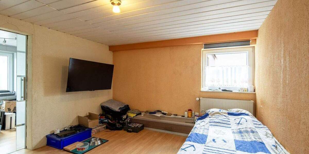 Mehrfamilienhaus, Wohnhaus Finnentrop Hülschotten - 8 Zimmer, 176 m&sup2;, 389.000&euro; | Angebot:25800581