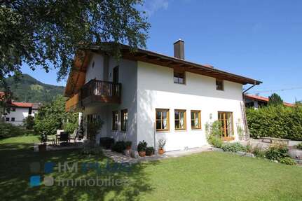 Haus zum Mieten in Vogtareuth 2.450 € 194 m²
