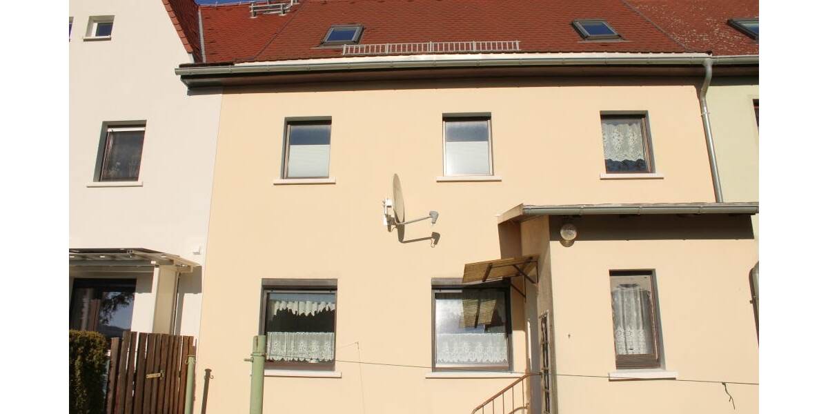 Wilthen - Eigenheim mit zwei Garagen und Garten - Reihenmittelhaus Wilthen Wilthen | Angebot:26149193