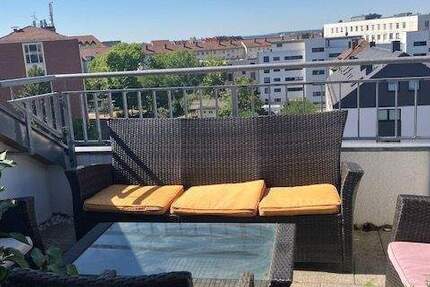 Dachterrassenwohnung mit Traumaussicht - großzügige 3-Zimmer -mit offenen Wohn-Essbereich - 90763 Fürth 3 zimmer