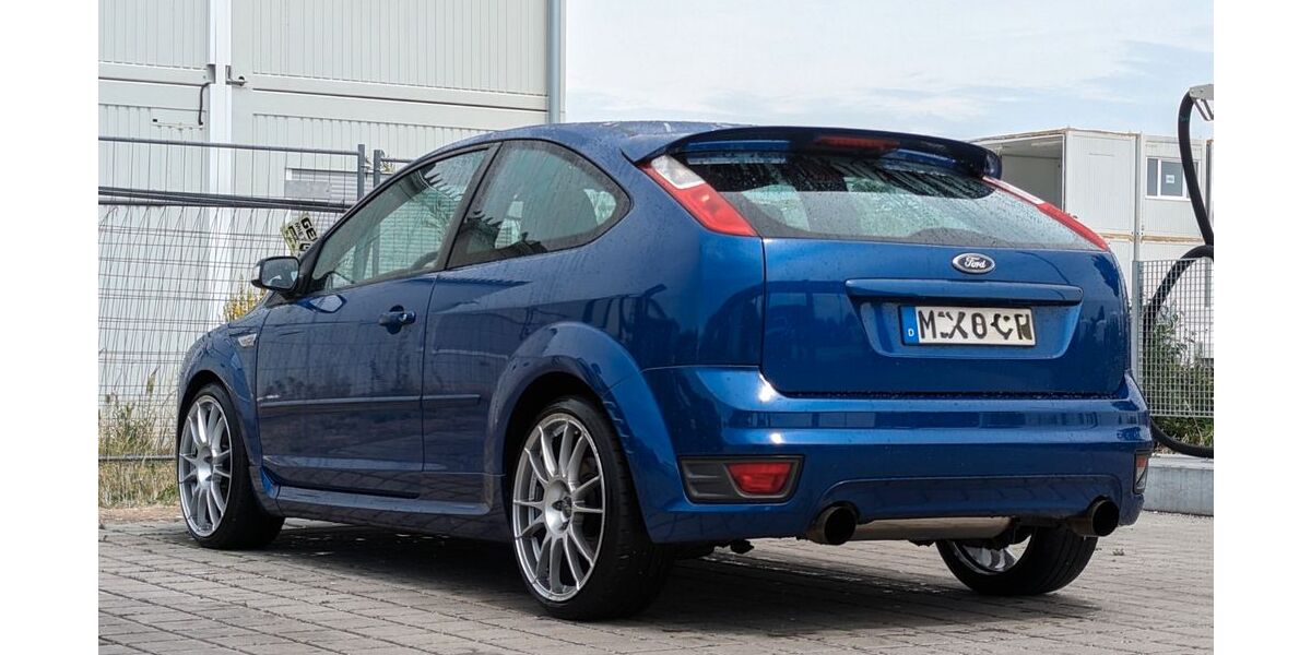 Ford Focus 182.000 km 7.990 &euro; München 80809