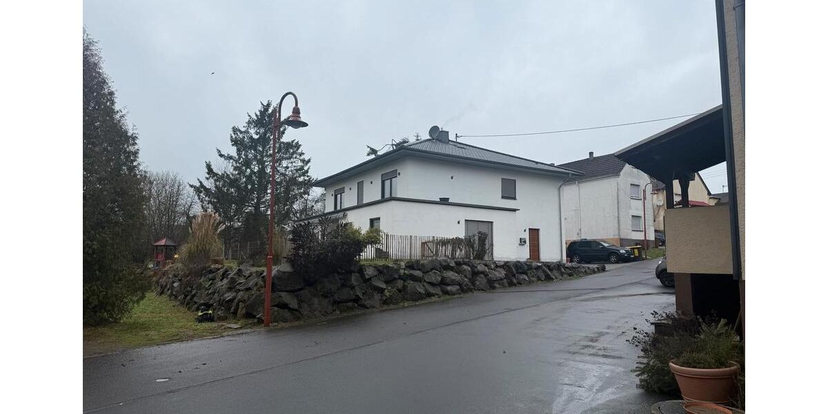 Einfamilienhaus Vallendar - 7 Zimmer, 271 m&sup2;, 271.000&euro; | Angebot:24512456