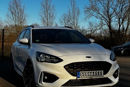Ford Focus 87.000 km 12.800 &euro; Celle 29221