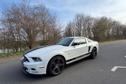 Ford Mustang 110.000 km 17.000 &euro; Mainflingen 63533