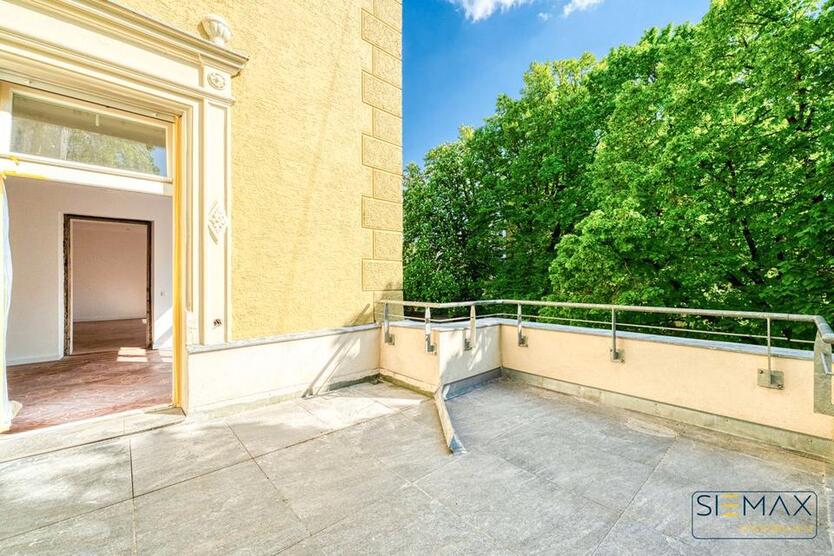 ***Zeitlose Eleganz trifft modernen Wohnkomfort*** 8 Zimmer Wohnung in Augsburg zimmer