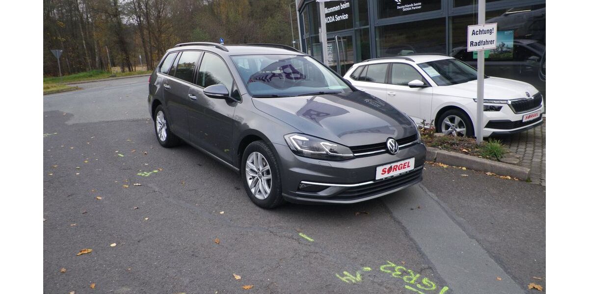 VW Golf 72.000 km 18.690 &euro; Bad Elster 08645