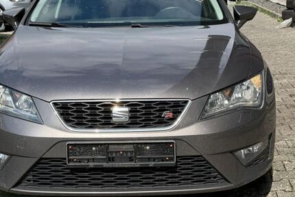 Seat Leon 153.000 km 7.999 &euro; Paderborn 33100