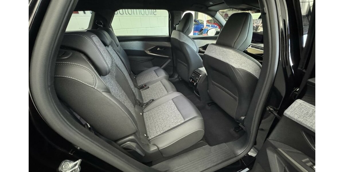 Peugeot 5008 145 Mild Hybrid Allure7 Sitzer LED 360°Cam 35.800 km 28.360 &euro; Lich 35423