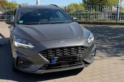 Ford Focus 81.500 km 14.900 &euro; Dresden 01159