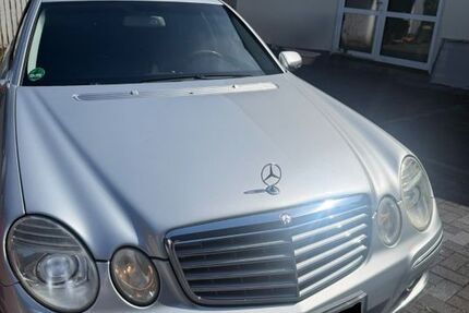 Mercedes-Benz E 220 225.000 km 3.900 &euro; Bergneustadt 51702