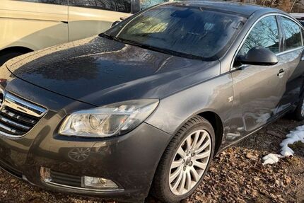 Opel Insignia 145.661 km 3.999 &euro; München - Pasing-Obermenzing 81243