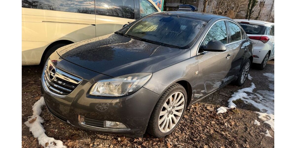 Opel Insignia 145.661 km 3.999 &euro; München - Pasing-Obermenzing 81243