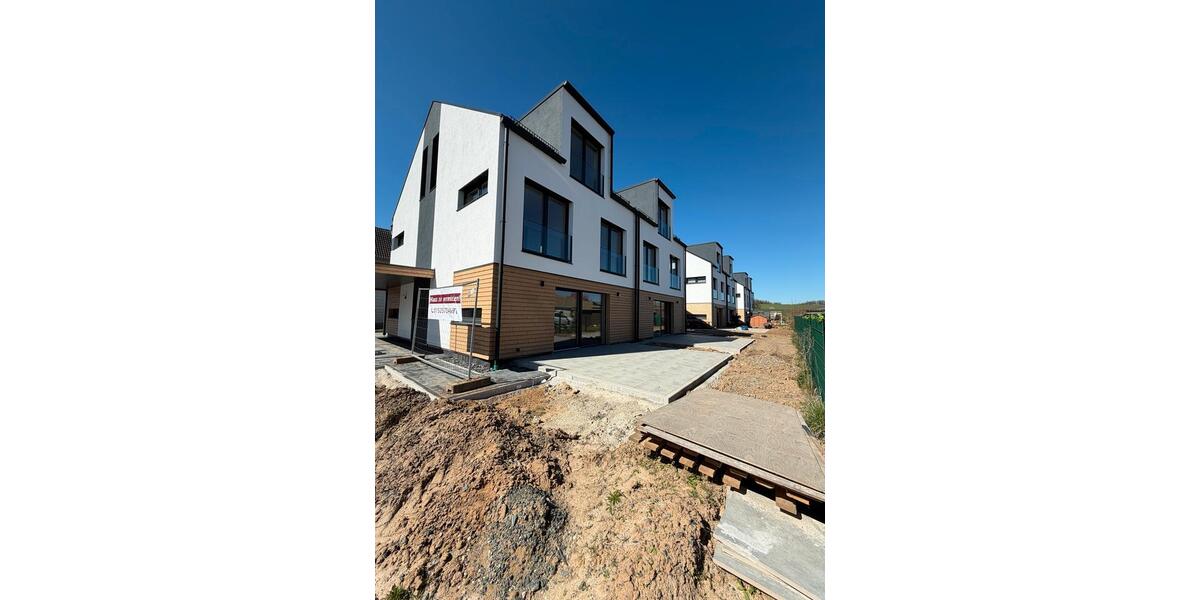 Reihenhaus Marburg - 5 Zimmer, 160 m&sup2;, 1.750&euro; | Angebot:26339621