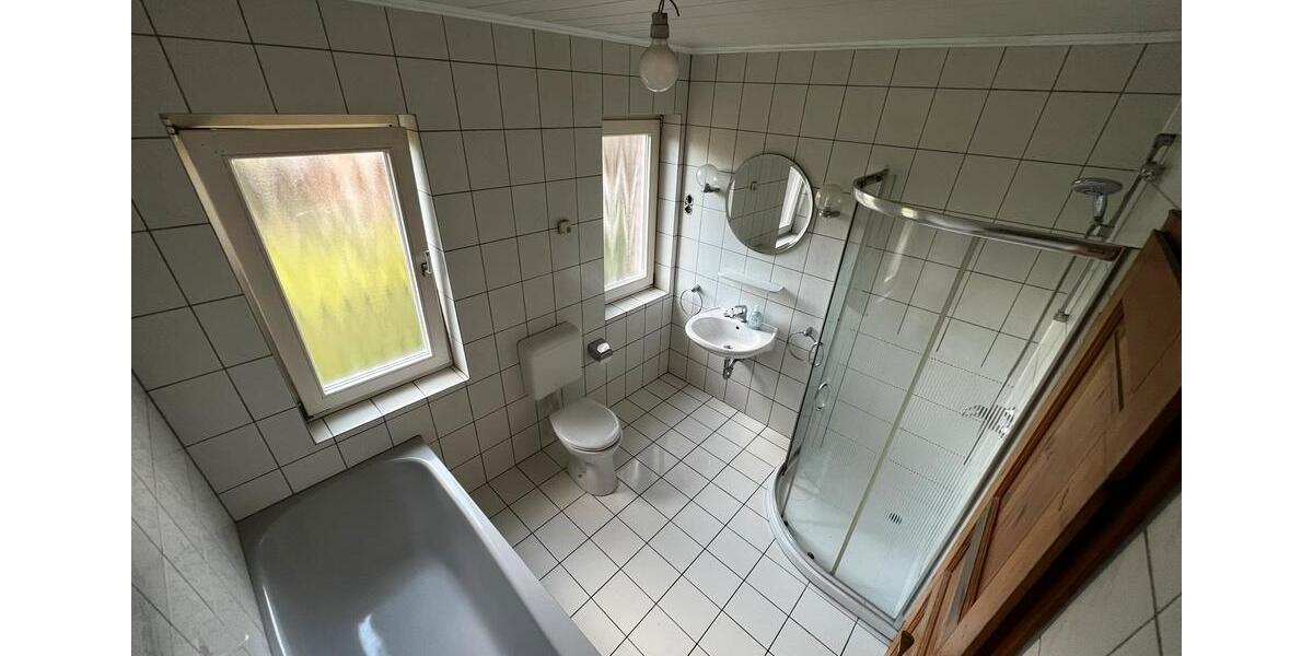 Dachgeschoßwohnung Geldern - 3 Zimmer, 103 m&sup2;, 850&euro; | Angebot:25027001
