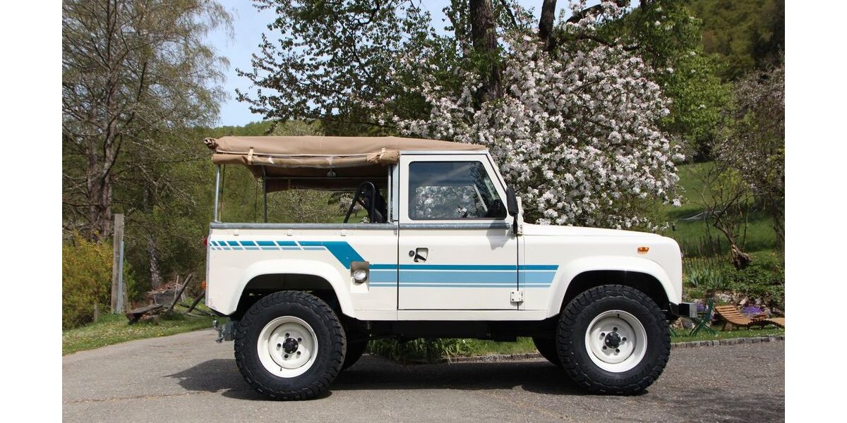 Land Rover Defender 95.000 km 95.000 &euro; Beuron-Neidingen 88631
