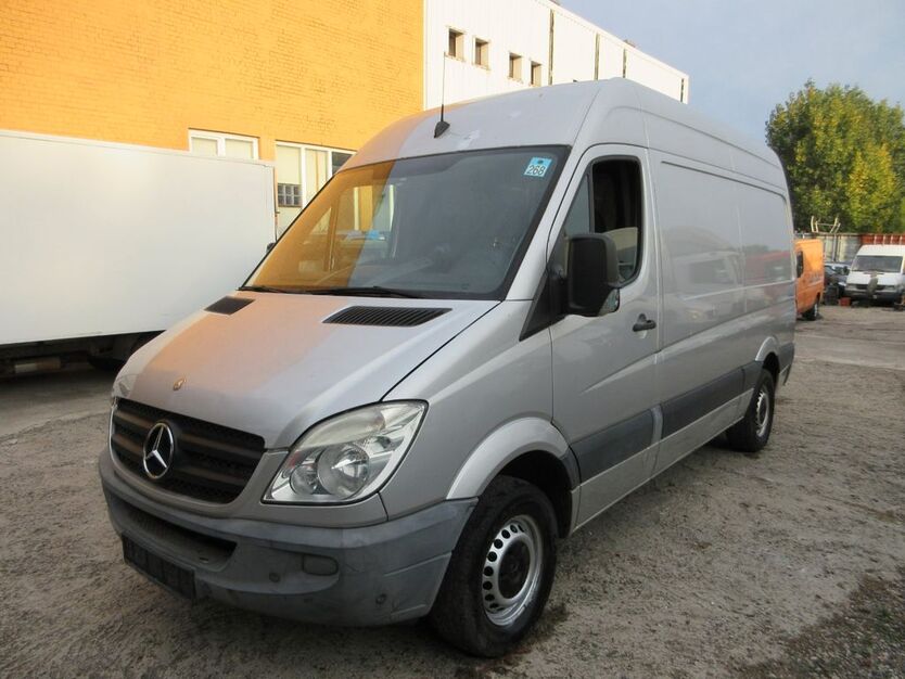 Mercedes-Benz Sprinter 200.644 km 4.500 € Hamburg 20537