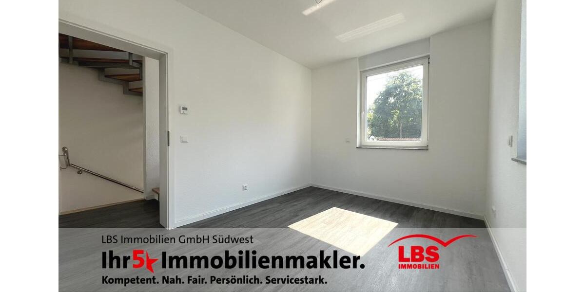 Doppelhaushälfte Gaggenau - 6.5 Zimmer, 147 m&sup2;, 1.750&euro; | Angebot:24558131