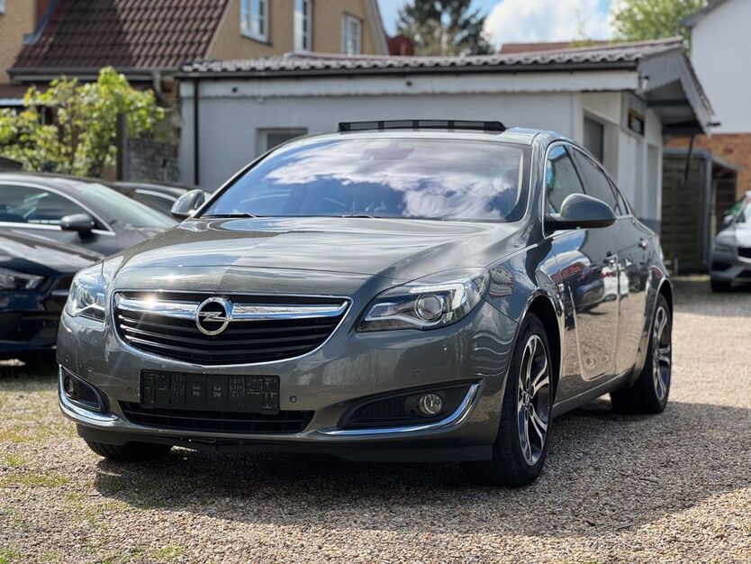 Opel Insignia 82.000 km 12.500 € Berlin 12353