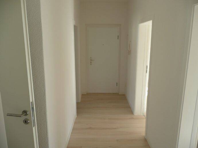 Etagenwohnung Pirna Sonnenstein - 3 Zimmer, 68 m&sup2;, 475&euro; | Angebot:26796359